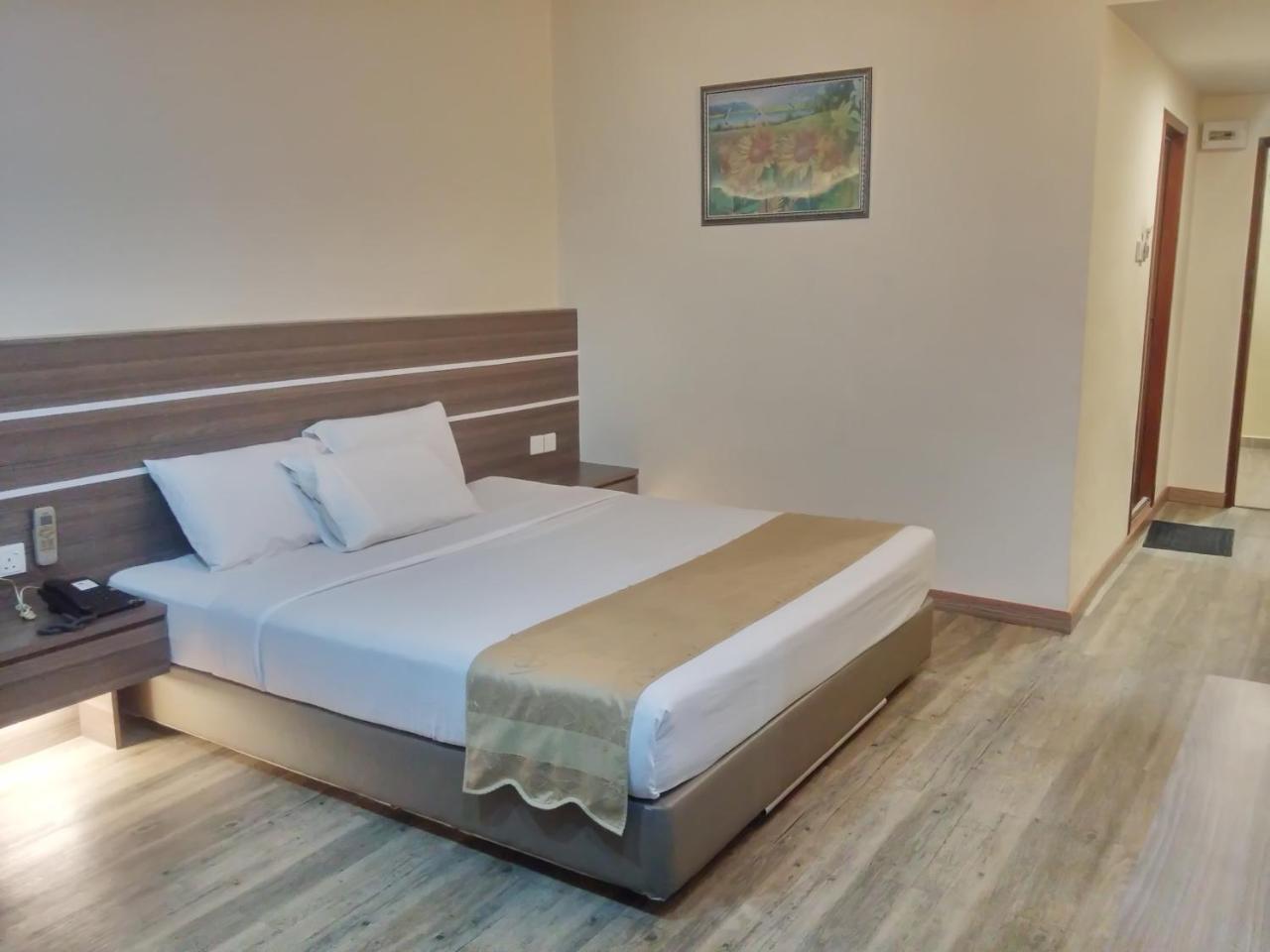 King'S Hotel Nagoya Batam Dış mekan fotoğraf